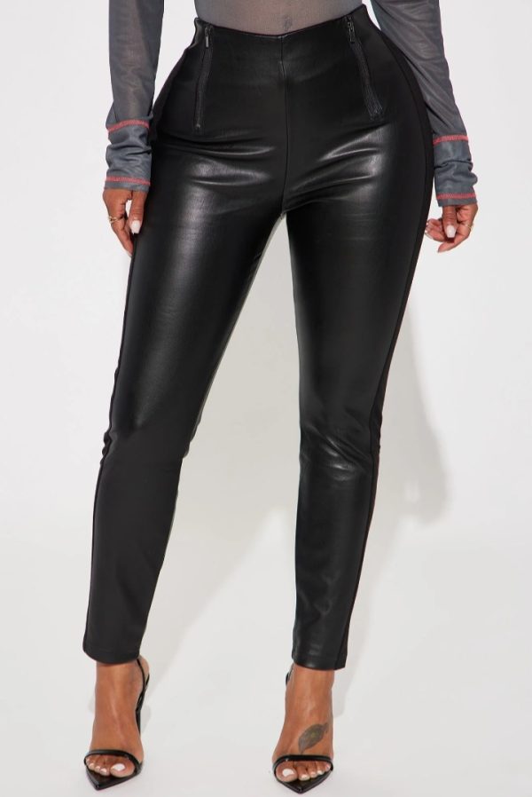 Hip Zip Faux Leather Seam Leggings